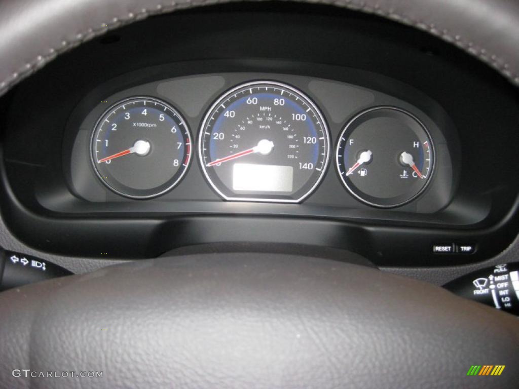 2011 Hyundai Santa Fe Limited AWD Gauges Photo #39939072