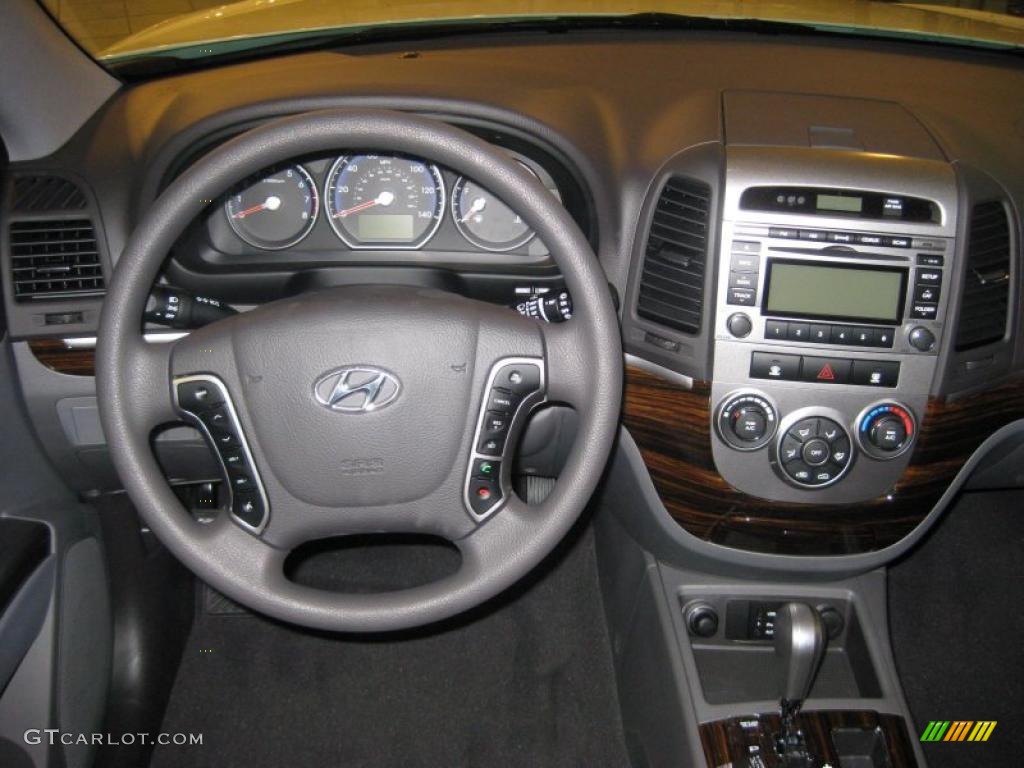 2011 Hyundai Santa Fe GLS Gray Dashboard Photo #39939344