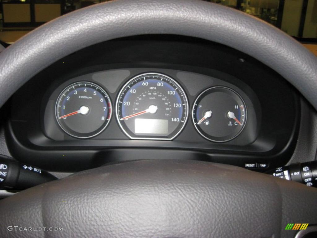 2011 Hyundai Santa Fe GLS Gauges Photo #39939392
