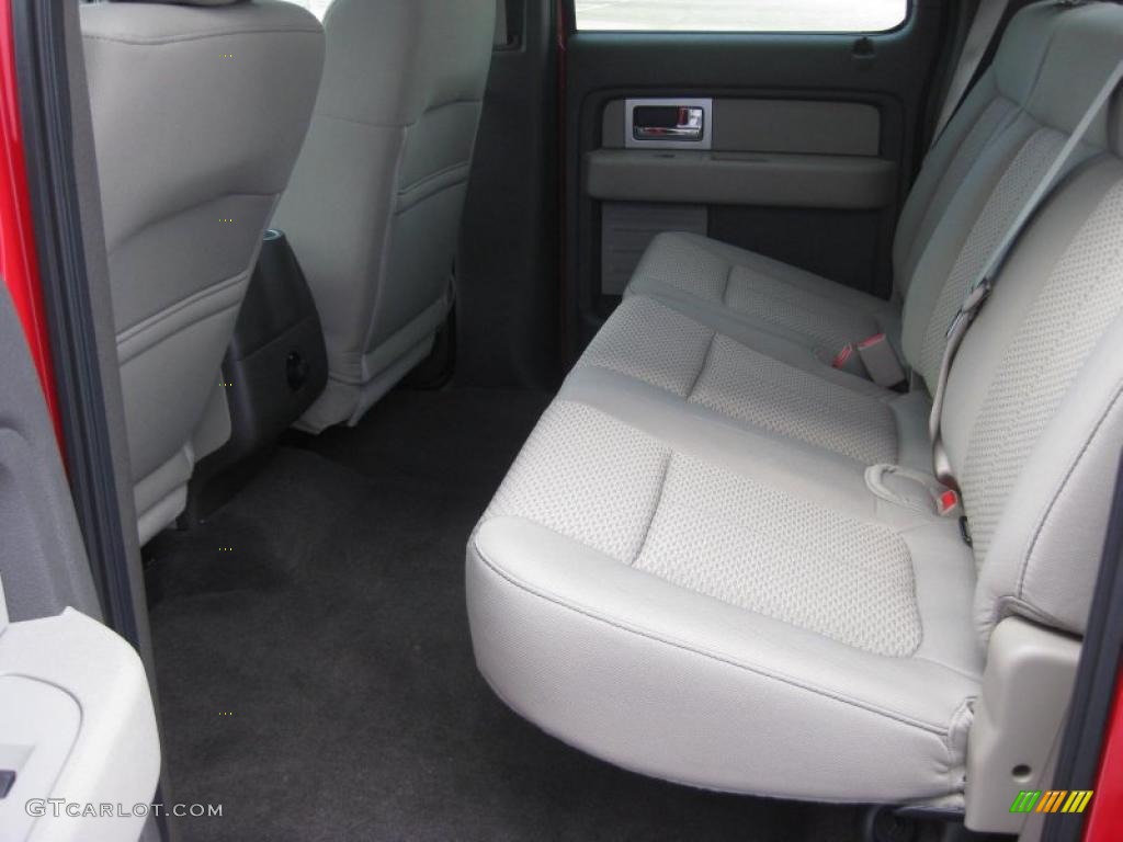 Medium Stone Interior 2010 Ford F150 XLT SuperCrew 4x4 Photo #39940190