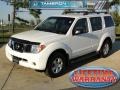 Avalanche White - Pathfinder S 4x4 Photo No. 1