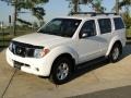 Avalanche White - Pathfinder S 4x4 Photo No. 10