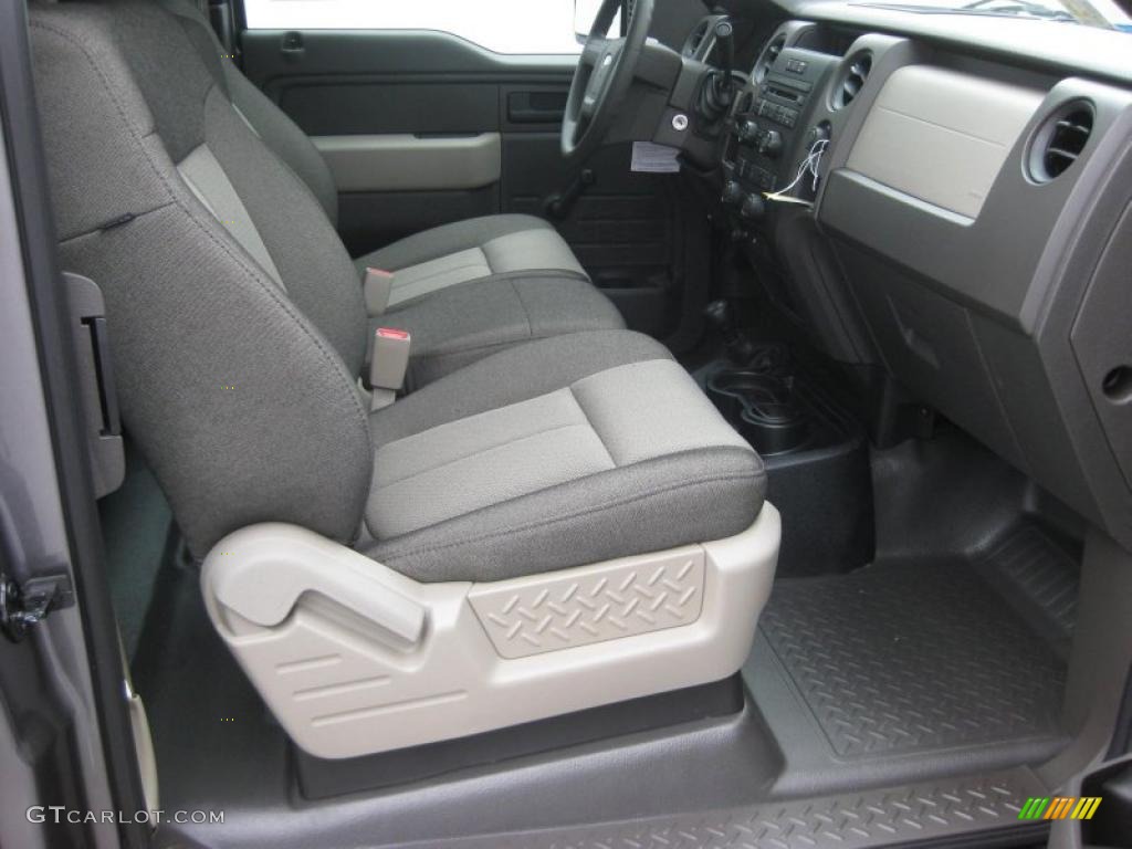 Medium Stone Interior 2010 Ford F150 STX SuperCab 4x4 Photo #39940486