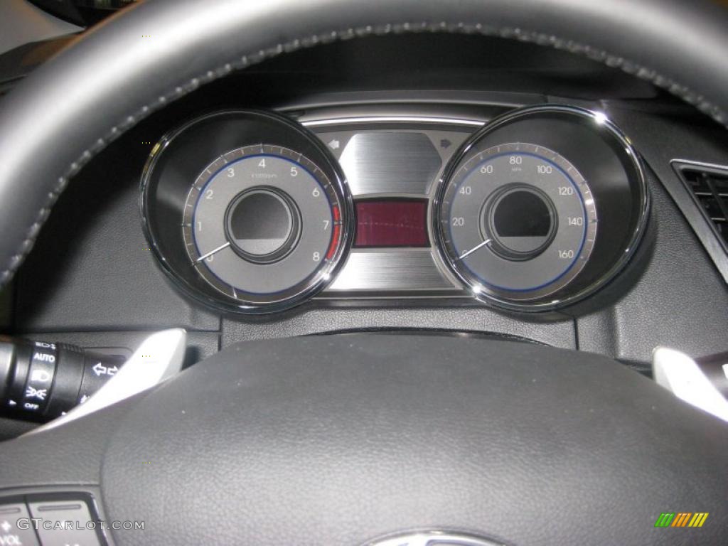 2011 Hyundai Sonata SE Gauges Photo #39941130