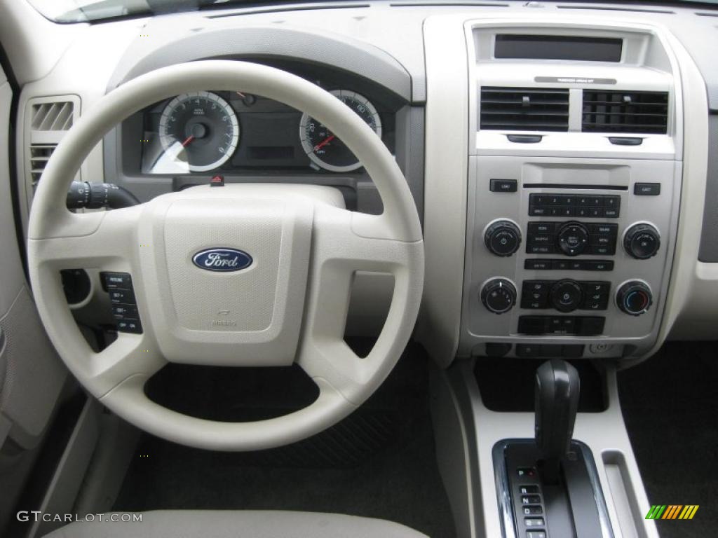 2008 Ford Escape XLT 4WD Stone Dashboard Photo #39941227