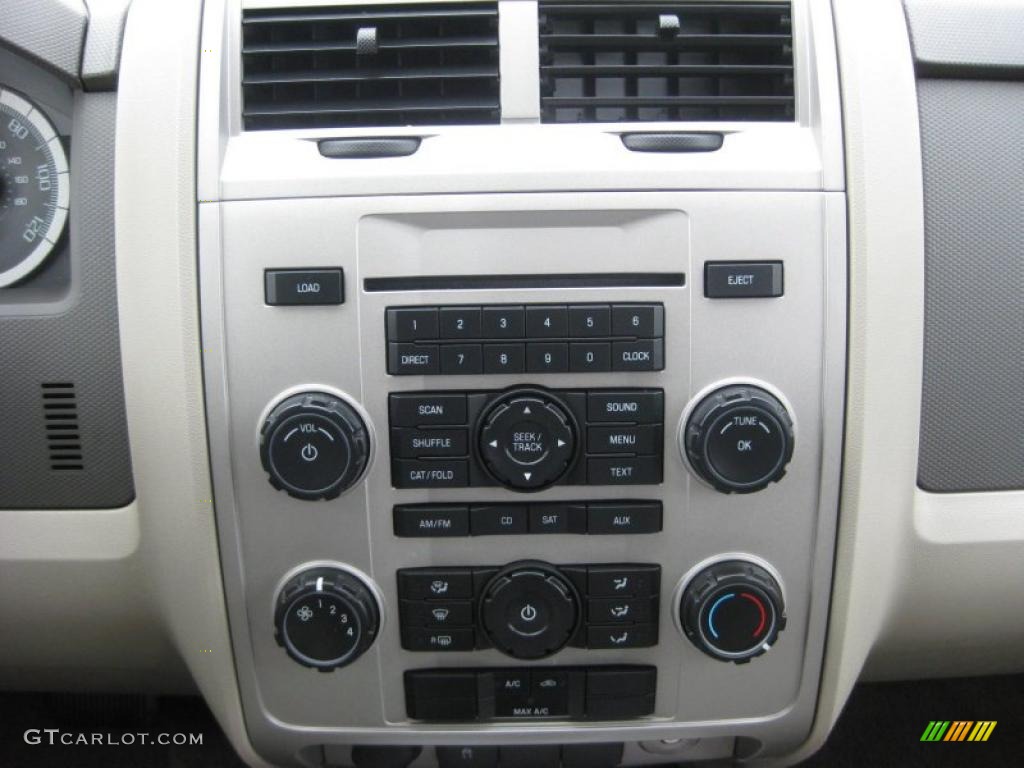 2008 Ford Escape XLT 4WD Controls Photos