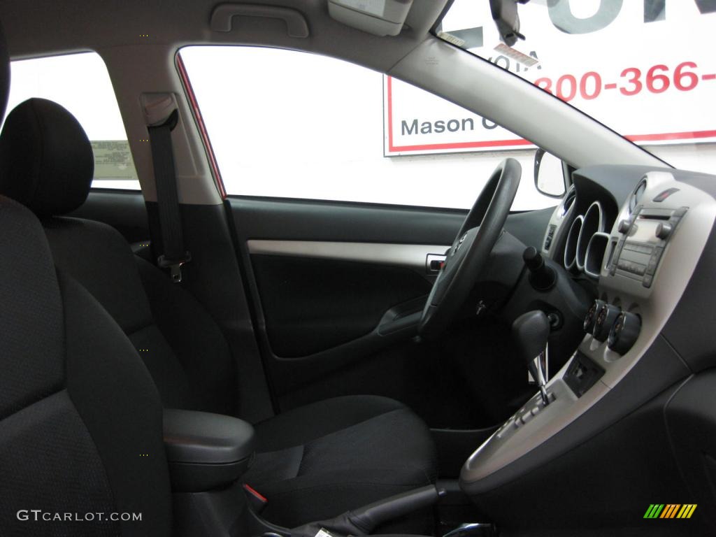 2010 Matrix S - Radiant Red / Ash Gray photo #5