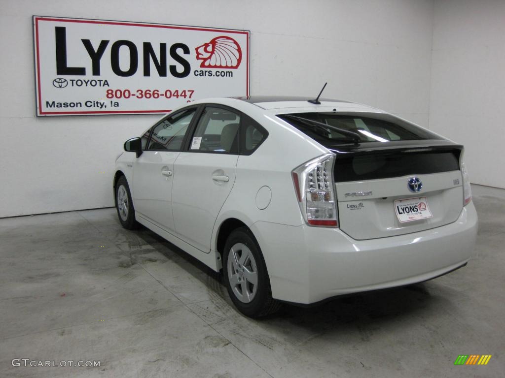 2010 Prius Hybrid IV - Blizzard White Pearl / Bisque photo #14