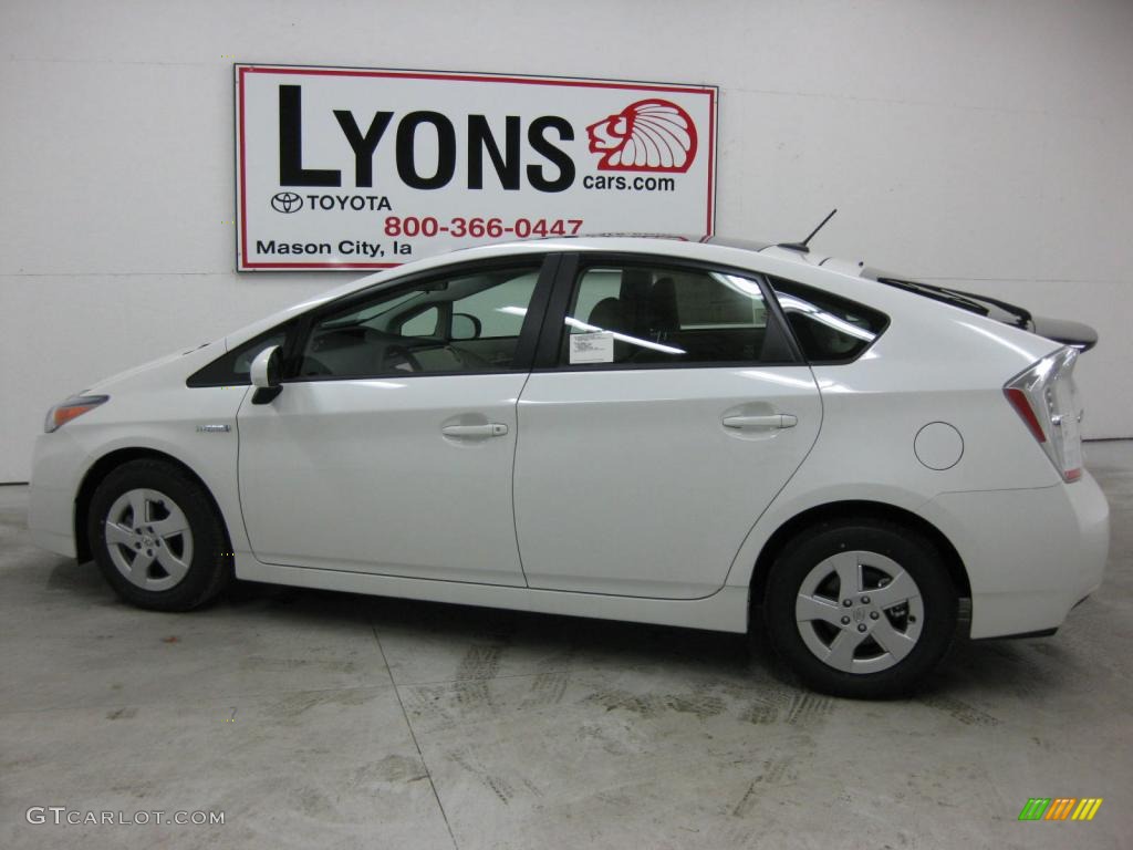 2010 Prius Hybrid IV - Blizzard White Pearl / Bisque photo #35