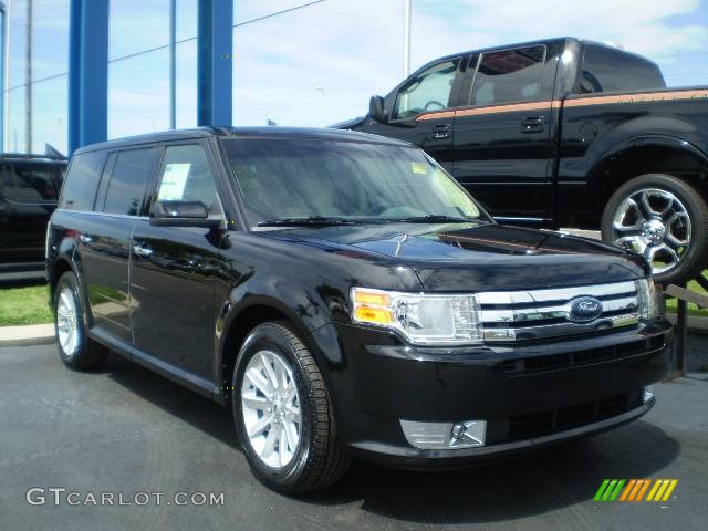 Black Ford Flex