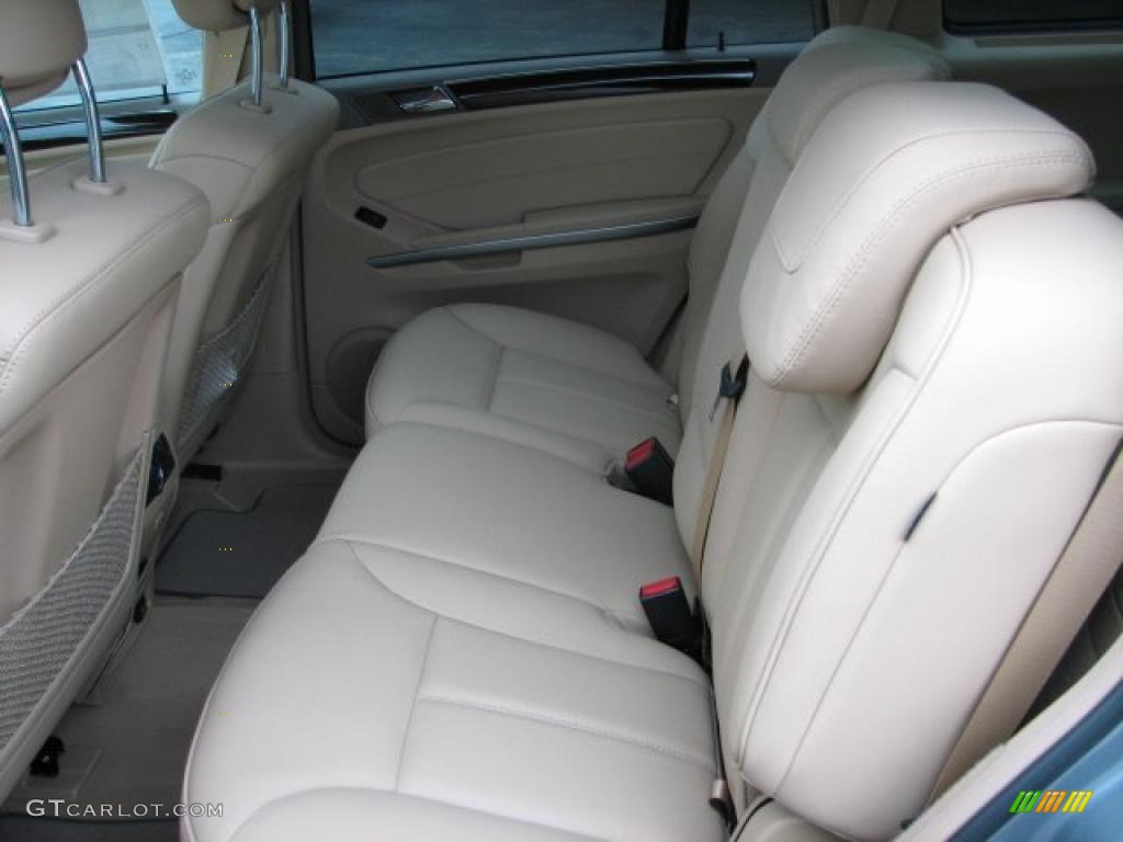 Cashmere Interior 2011 Mercedes-Benz GL 350 Blutec 4Matic Photo #39944458