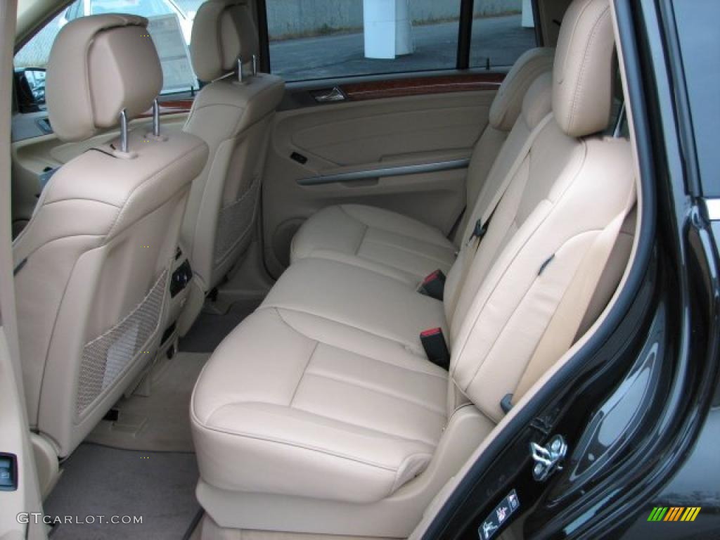 Cashmere Interior 2011 Mercedes-Benz GL 450 4Matic Photo #39944630