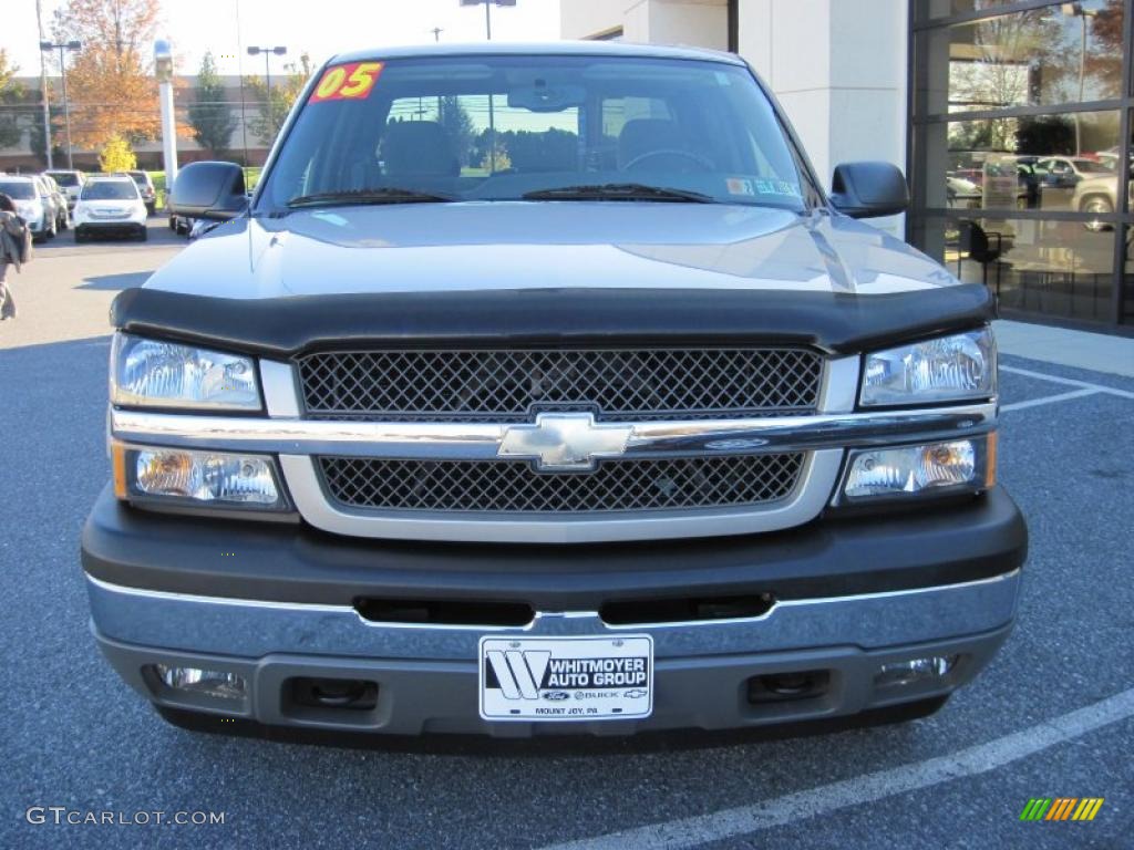 2005 Silverado 1500 Z71 Crew Cab 4x4 - Silver Birch Metallic / Medium Gray photo #2