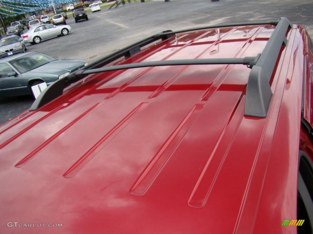 2005 Explorer XLT 4x4 - Redfire Metallic / Graphite photo #35