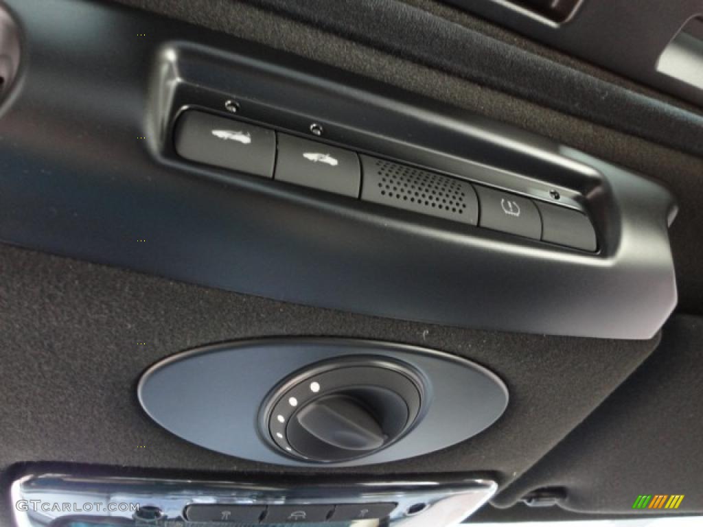 2011 Maserati Quattroporte S Controls Photo #39949198