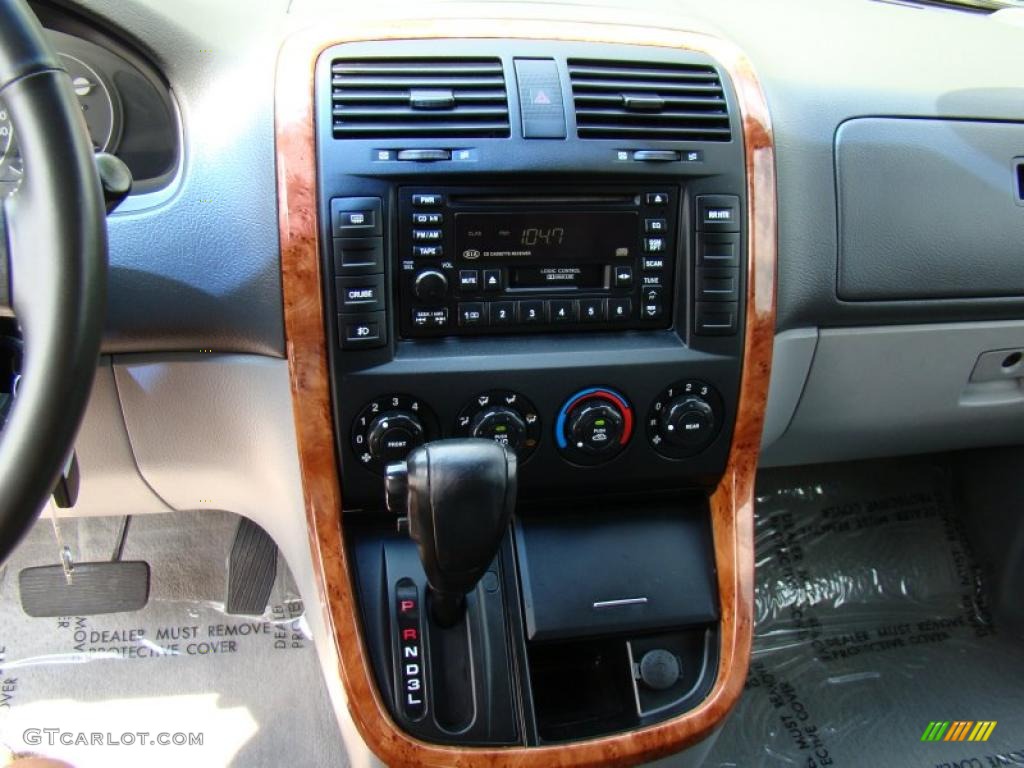 2004 Sedona EX - Imperial Blue / Gray photo #27