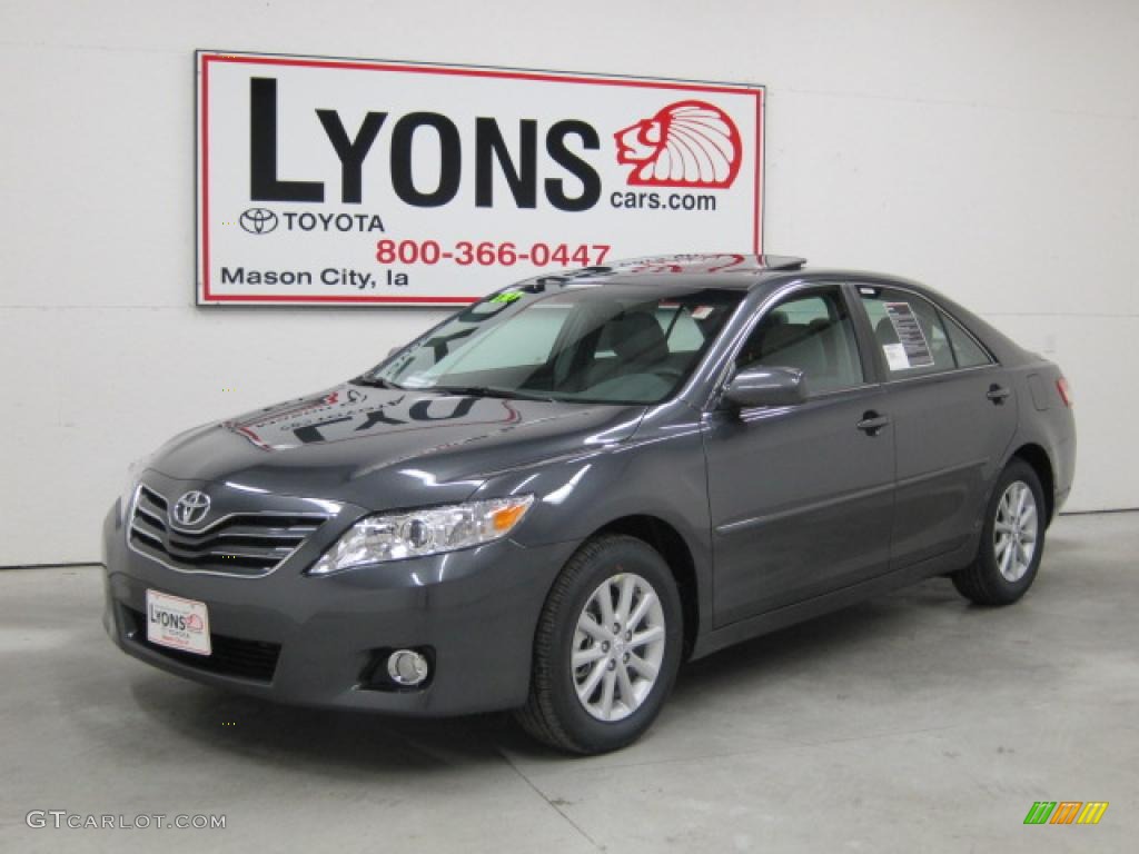 2011 Camry XLE - Magnetic Gray Metallic / Ash photo #23