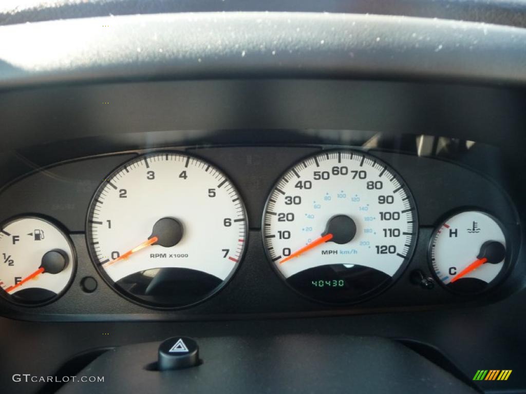 2003 Dodge Stratus SXT Sedan Gauges Photos