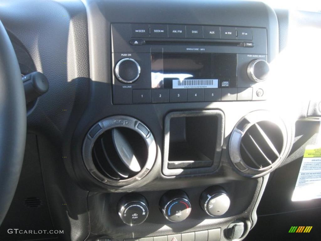 2011 Wrangler Sport S 4x4 - Black / Black photo #9
