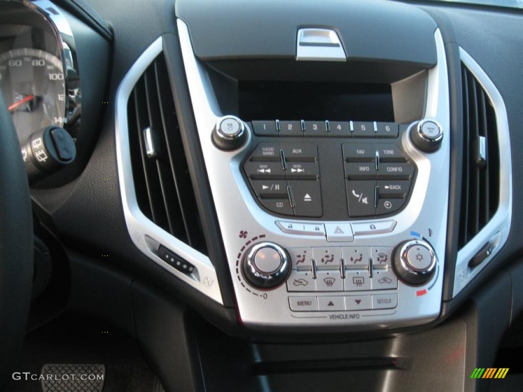 2011 GMC Terrain SLE AWD Controls Photo #39952498