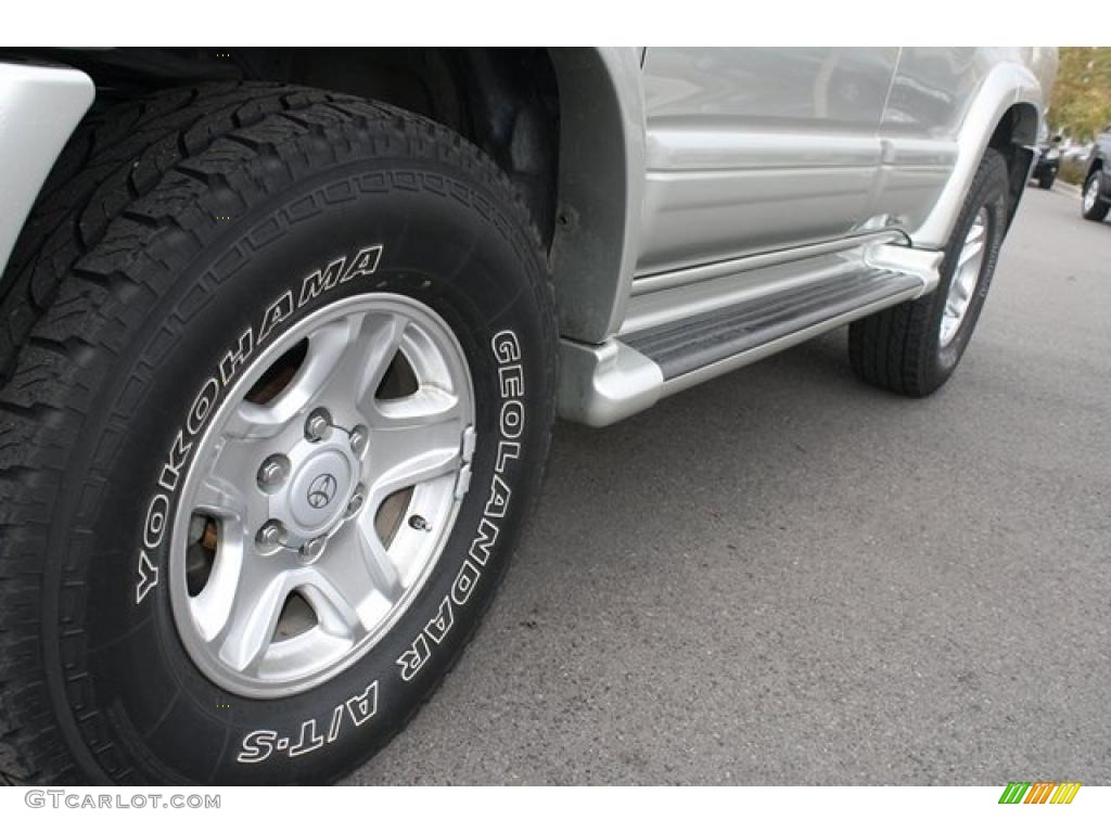 1999 4Runner Limited 4x4 - Millennium Silver Metallic / Oak photo #32