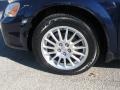 2005 Chrysler Sebring Touring Sedan Wheel and Tire Photo