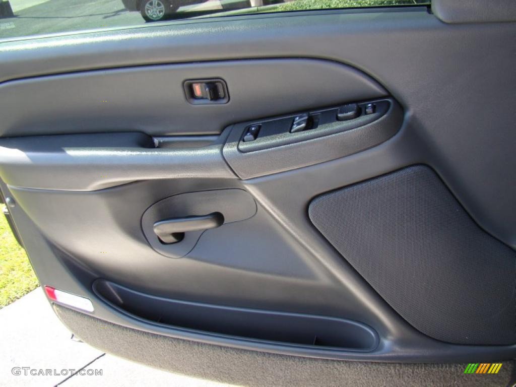 2005 Chevrolet Silverado 1500 LS Regular Cab Dark Charcoal Door Panel Photo #39953634