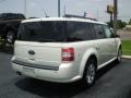 2009 White Suede Clearcoat Ford Flex SE  photo #3