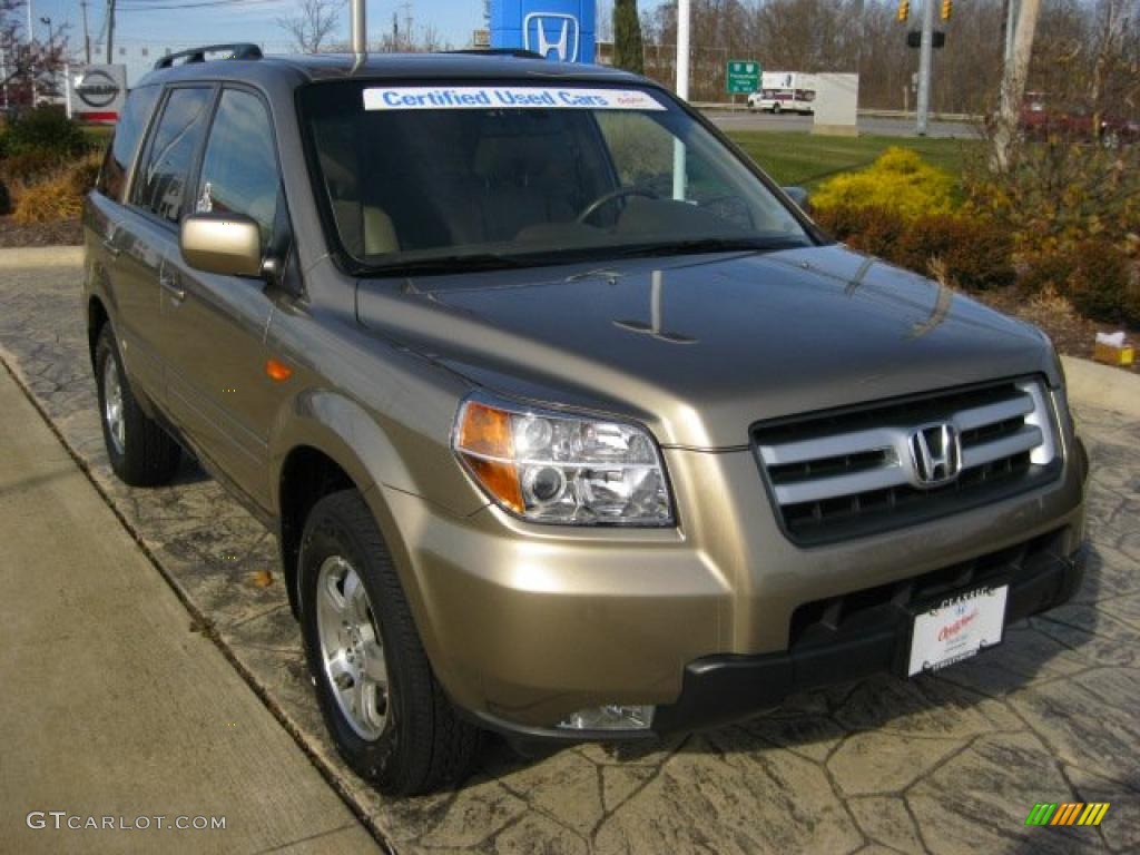 Mocha Metallic Honda Pilot