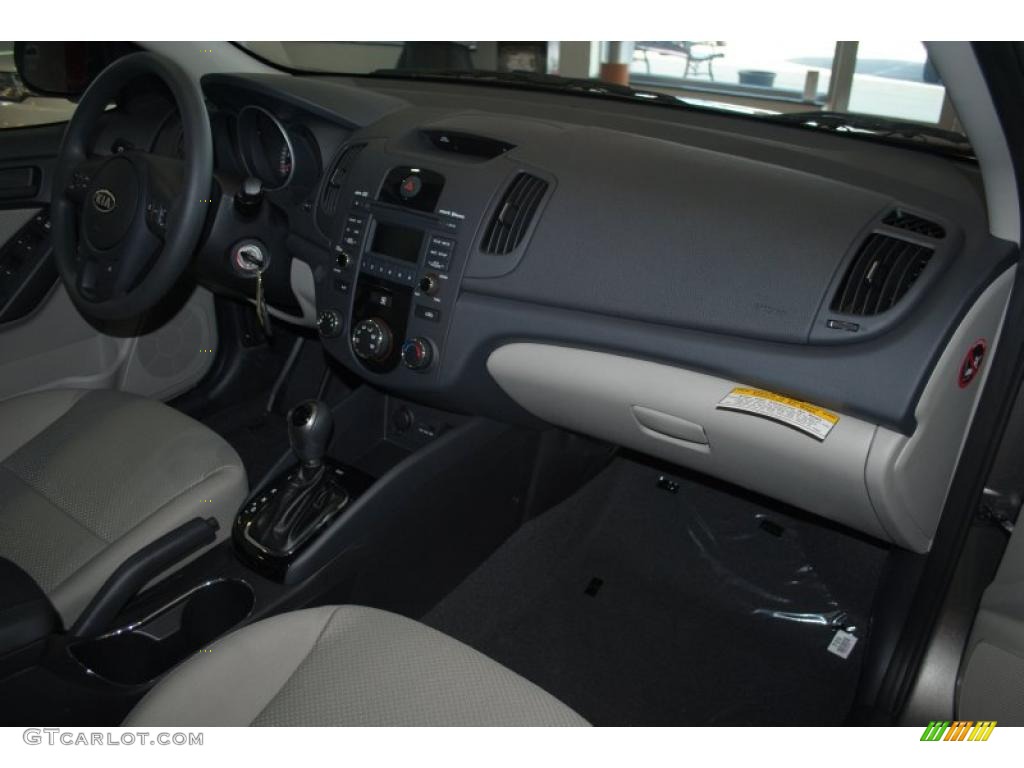 2011 Kia Forte EX Stone Dashboard Photo #39961574