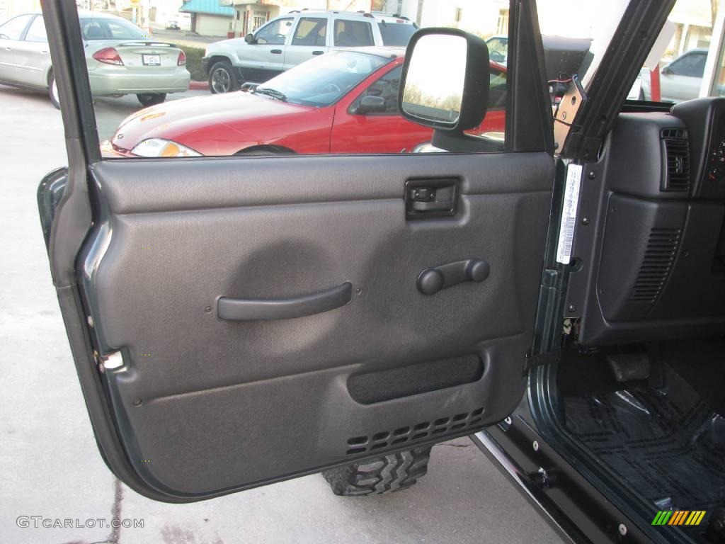 2004 Wrangler Unlimited 4x4 - Shale Green Metallic / Dark Slate Gray photo #13