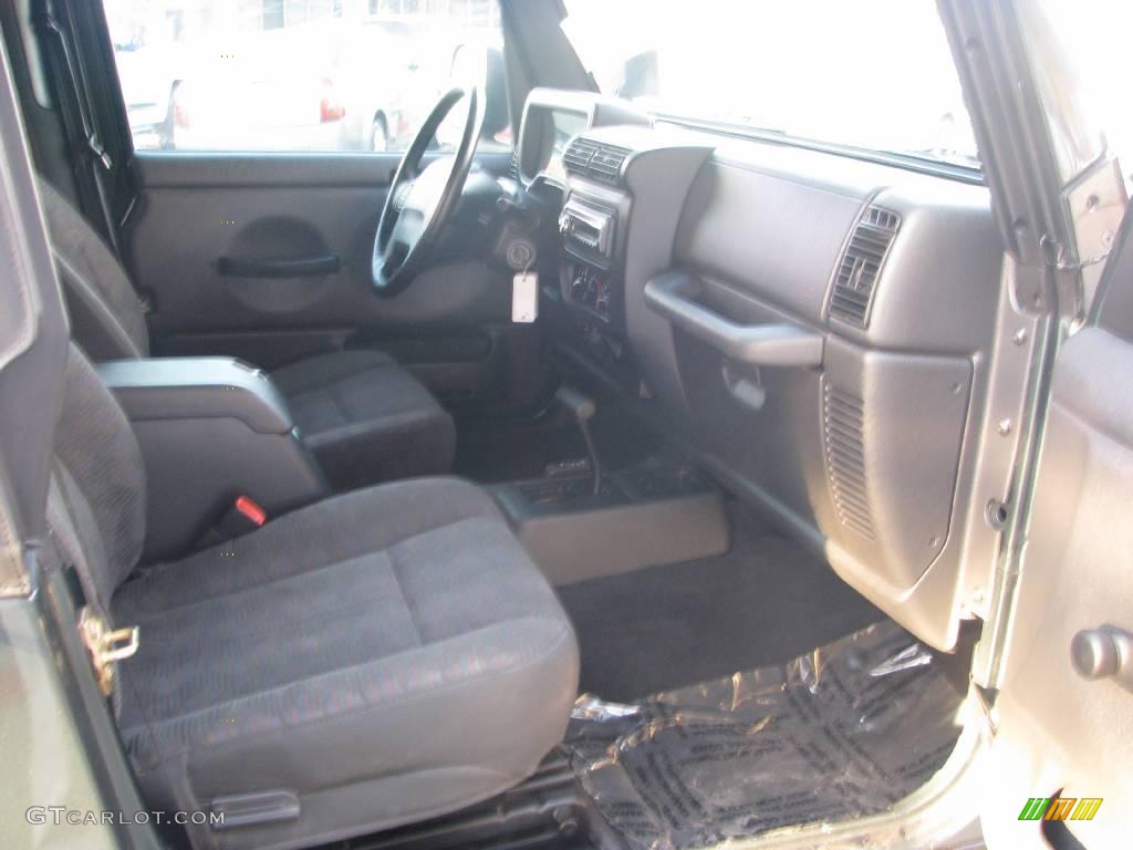 2004 Wrangler Unlimited 4x4 - Shale Green Metallic / Dark Slate Gray photo #17