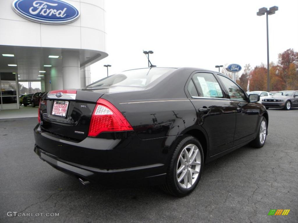 2011 Fusion SEL V6 - Tuxedo Black Metallic / Camel photo #3