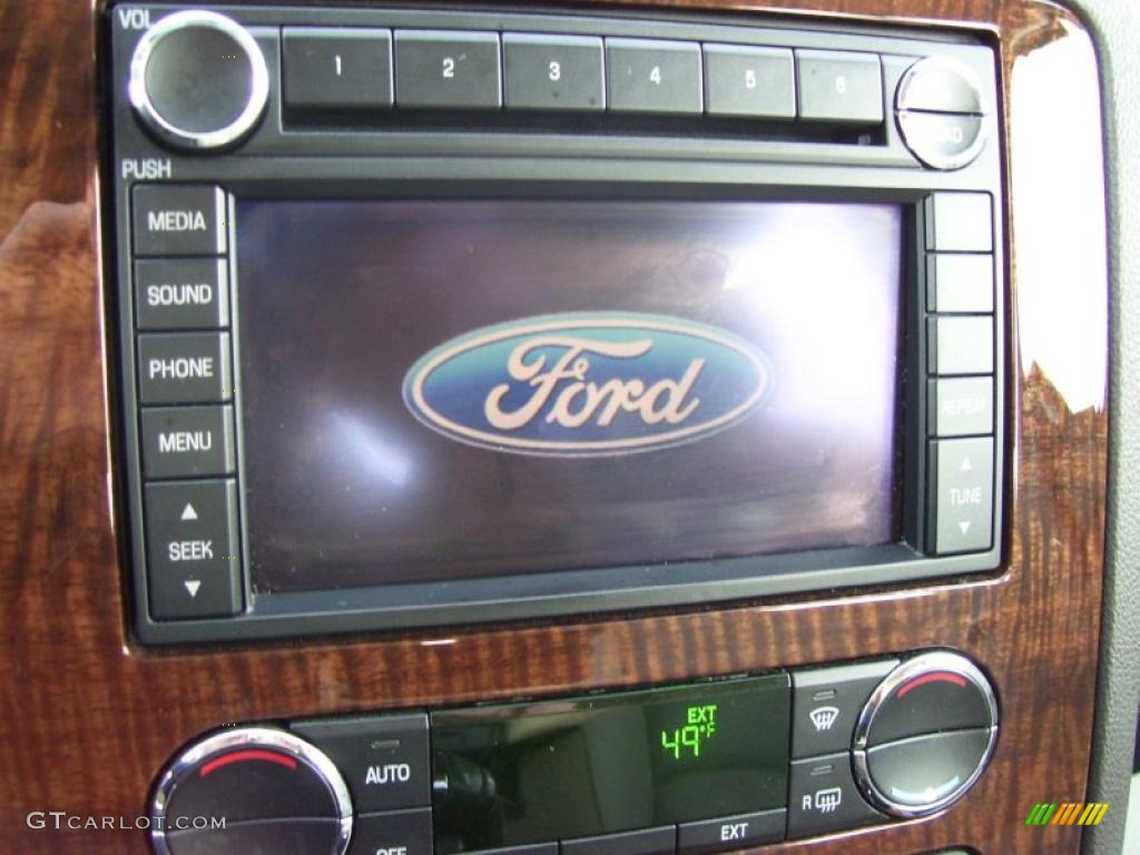 2008 Ford Taurus Limited AWD Controls Photo #39967700