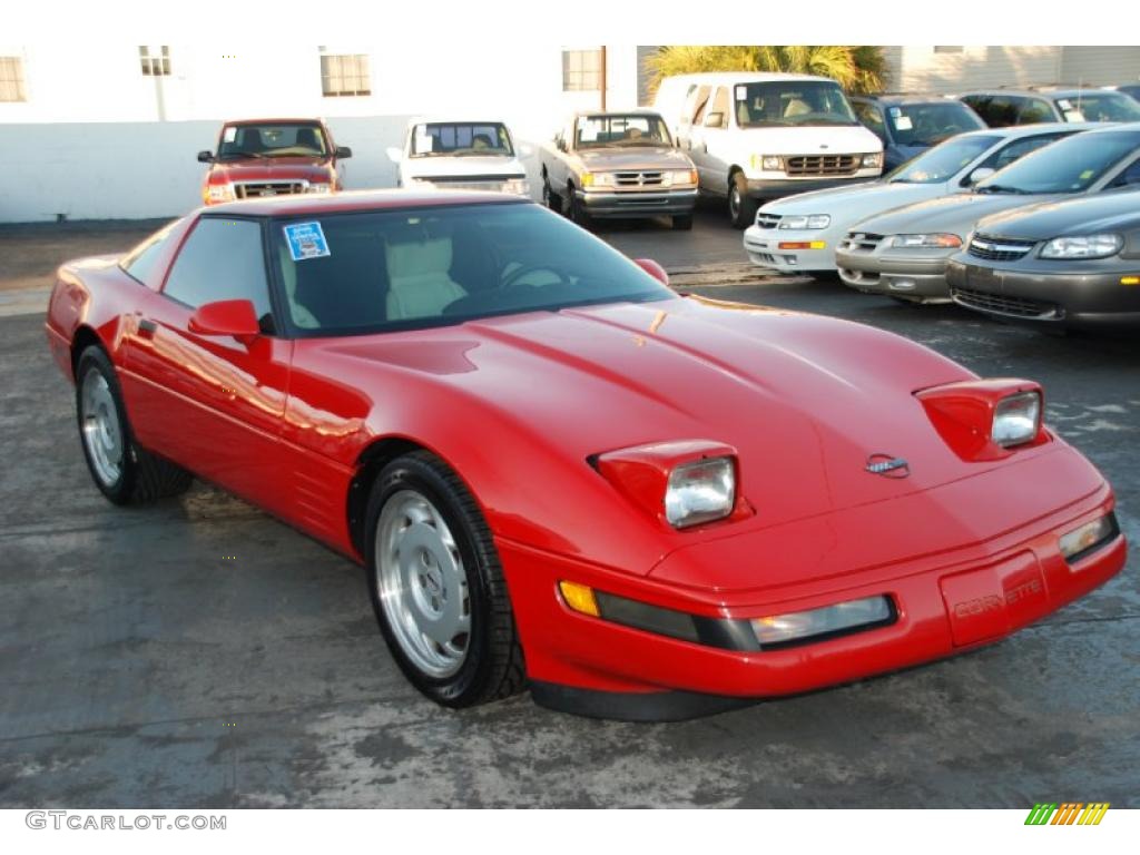 Bright Red 1992 Chevrolet Corvette Coupe Exterior Photo #39969828