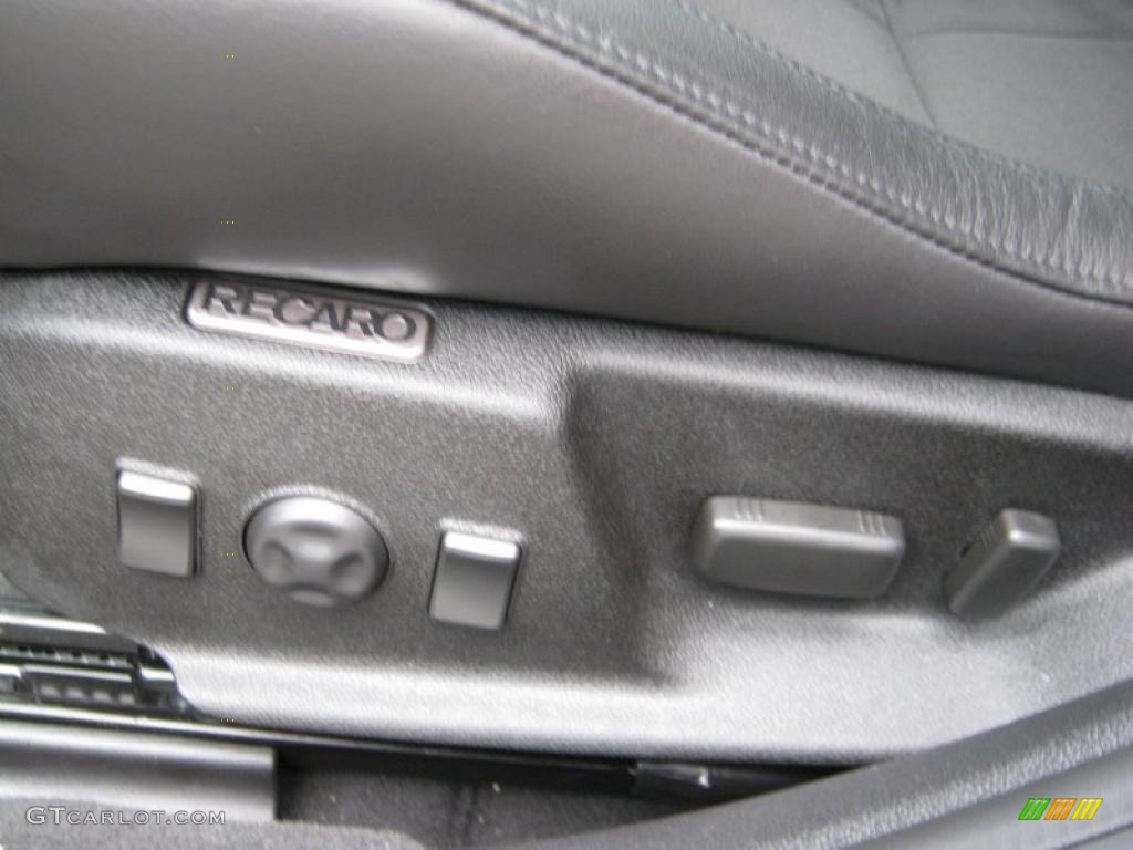 2011 Cadillac CTS -V Sedan Controls Photo #39971044