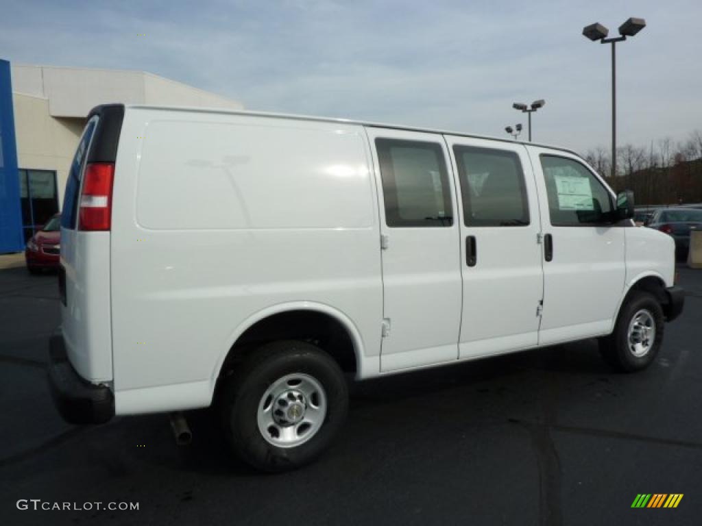 Summit White 2011 Chevrolet Express 2500 Work Van Exterior Photo #39976944