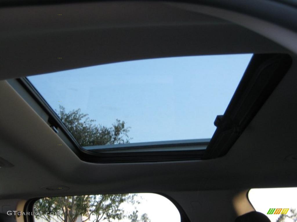 2011 GMC Acadia Denali Sunroof Photo #39979064