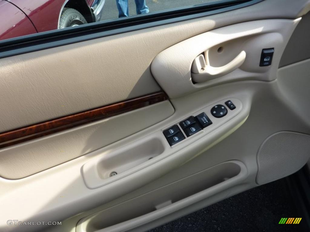 2004 Impala  - Sandstone Metallic / Neutral Beige photo #10