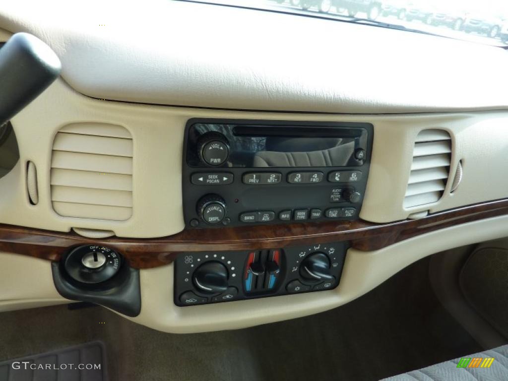 2004 Impala  - Sandstone Metallic / Neutral Beige photo #13