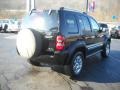 2005 Black Clearcoat Jeep Liberty Limited 4x4  photo #5