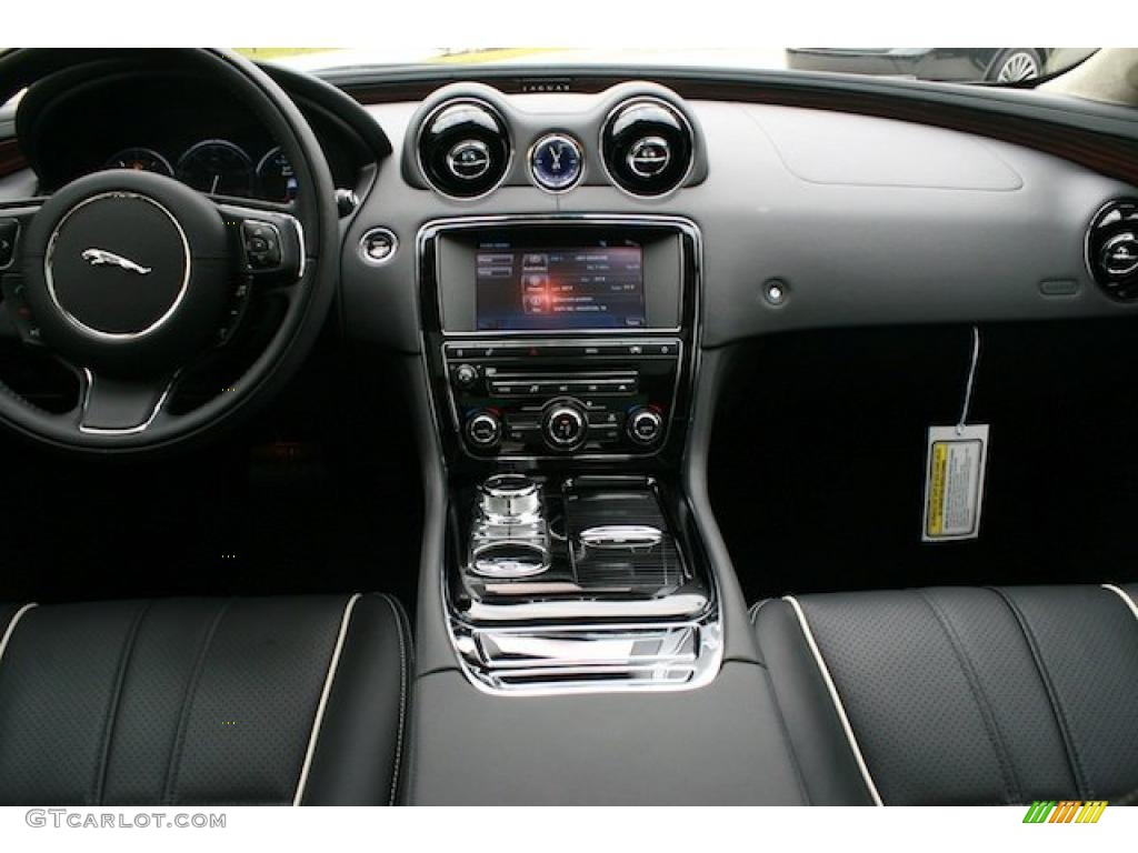 Jet Black/Ivory Interior 2011 Jaguar XJ XJL Photo #39982040