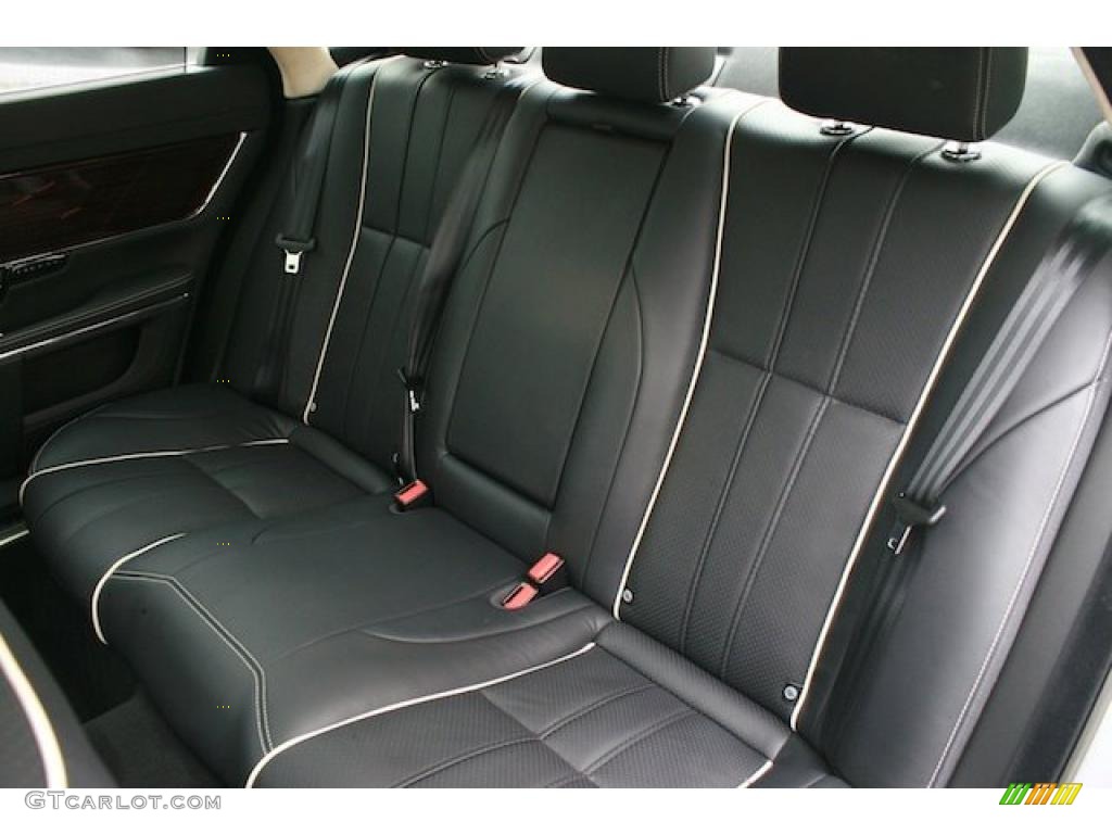 Jet Black/Ivory Interior 2011 Jaguar XJ XJL Photo #39982204