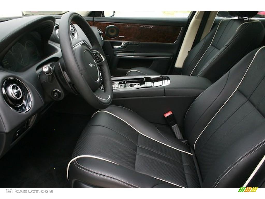 Jet Black/Ivory Interior 2011 Jaguar XJ XJ Photo #39982304