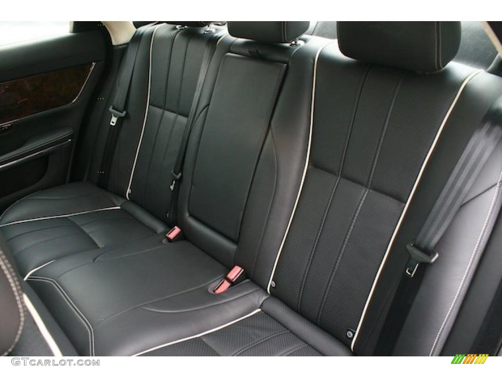 Jet Black/Ivory Interior 2011 Jaguar XJ XJ Photo #39982504