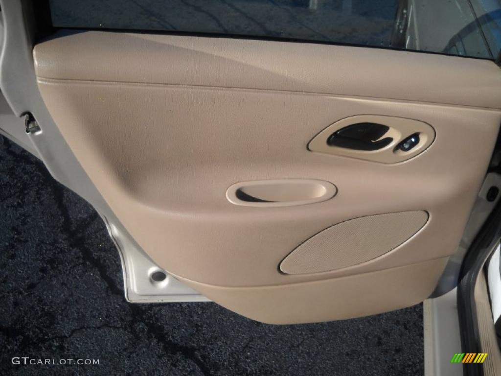 1999 Ford Contour LX Door Panel Photos