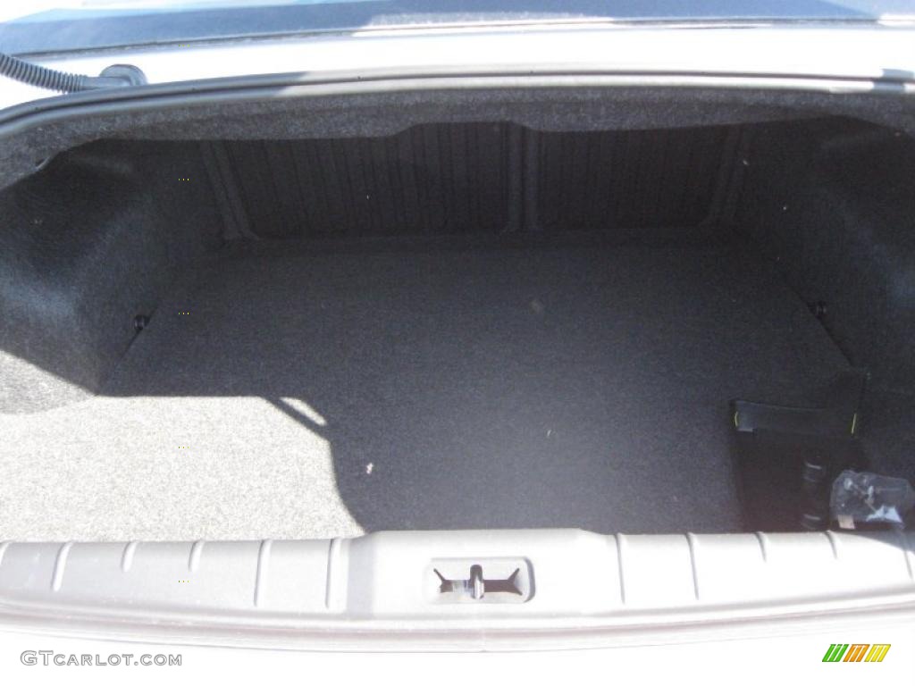 2011 Chevrolet Malibu LT Trunk Photo #39984248