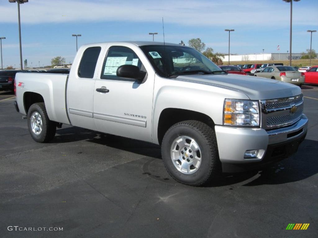 2011 Silverado 1500 LT Extended Cab 4x4 - Sheer Silver Metallic / Light Titanium/Ebony photo #3
