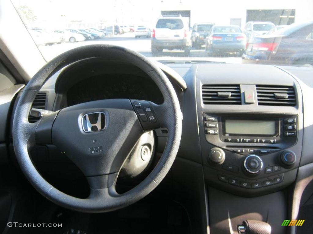 2003 Honda Accord LX Coupe Dashboard Photos