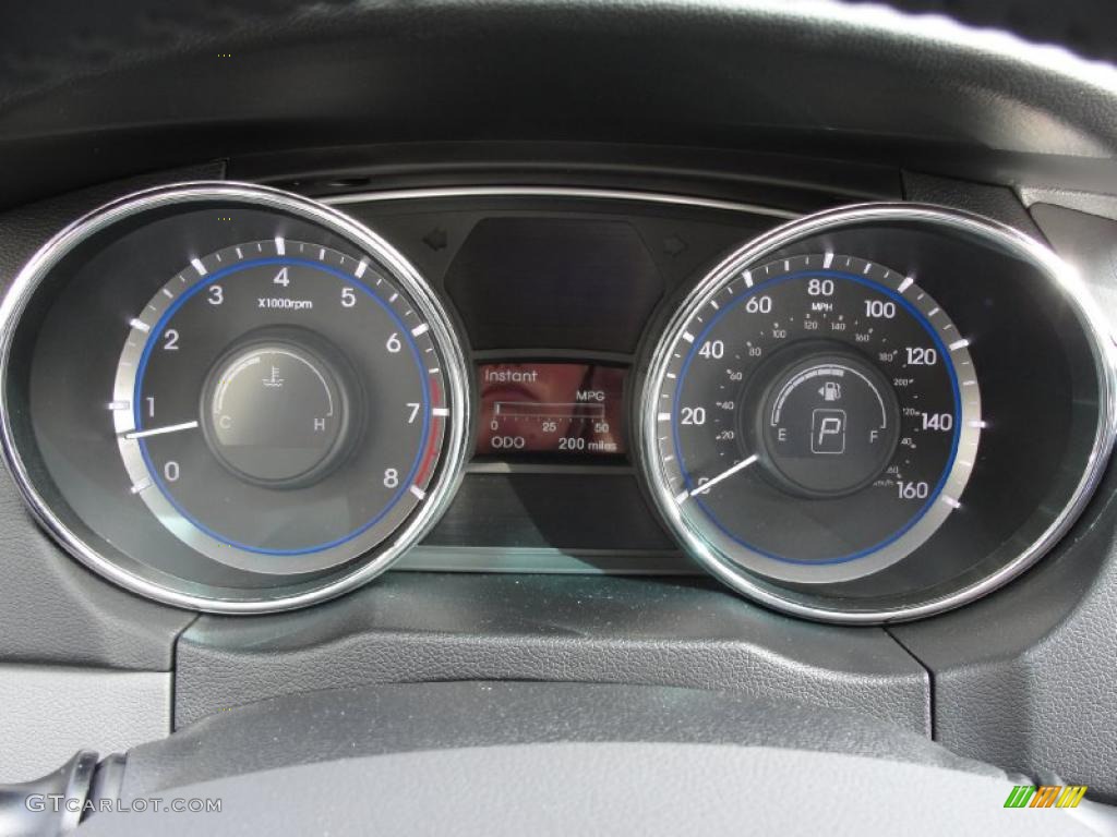 2011 Hyundai Sonata SE 2.0T Gauges Photo #39990360